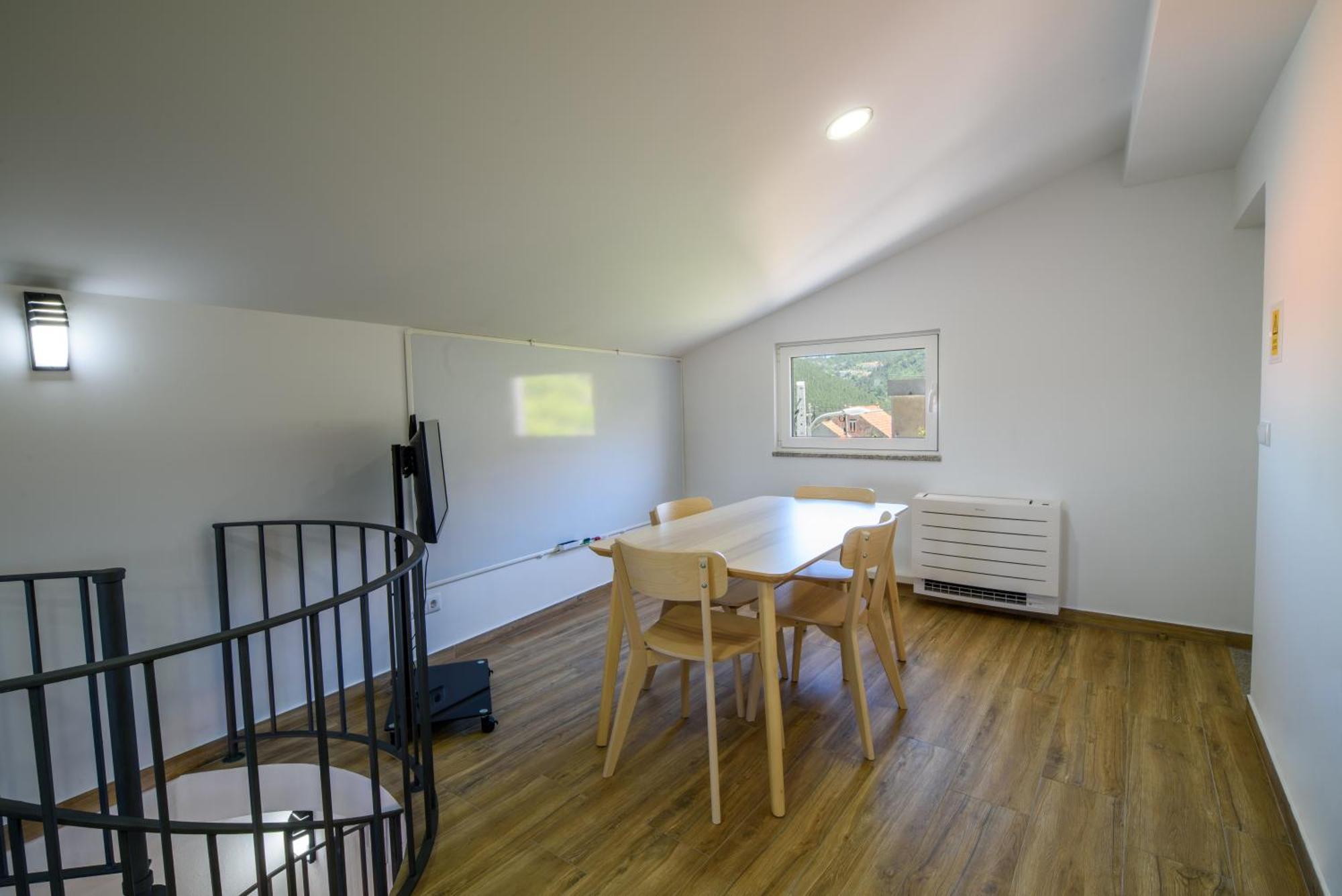 Casa Do Beco - Fabulous 3 Bedroom House With An Office, Seia, Serra Da Estrela Lapa dos Dinheiros المظهر الخارجي الصورة